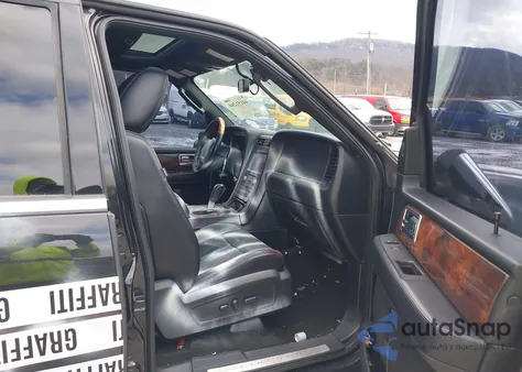 2015 Lincoln Navigator L z USA, uszkodzony, nr VIN 5LMJJ3JTXFEJ05208